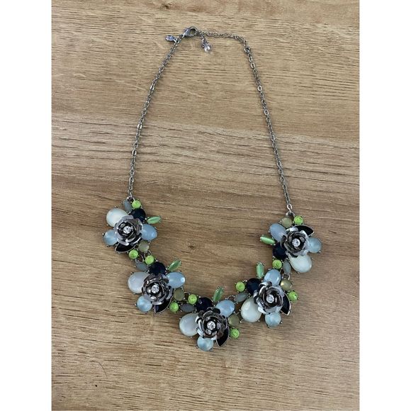 Loft 16" Flower Collar Necklace Gift Fashion Women Party Holiday Jewelry - Picture 1 of 4